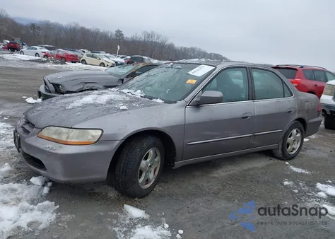 2000 Honda Accord 3.0 Ex из США, поврежденный, VIN 1HGCG1652YA073475